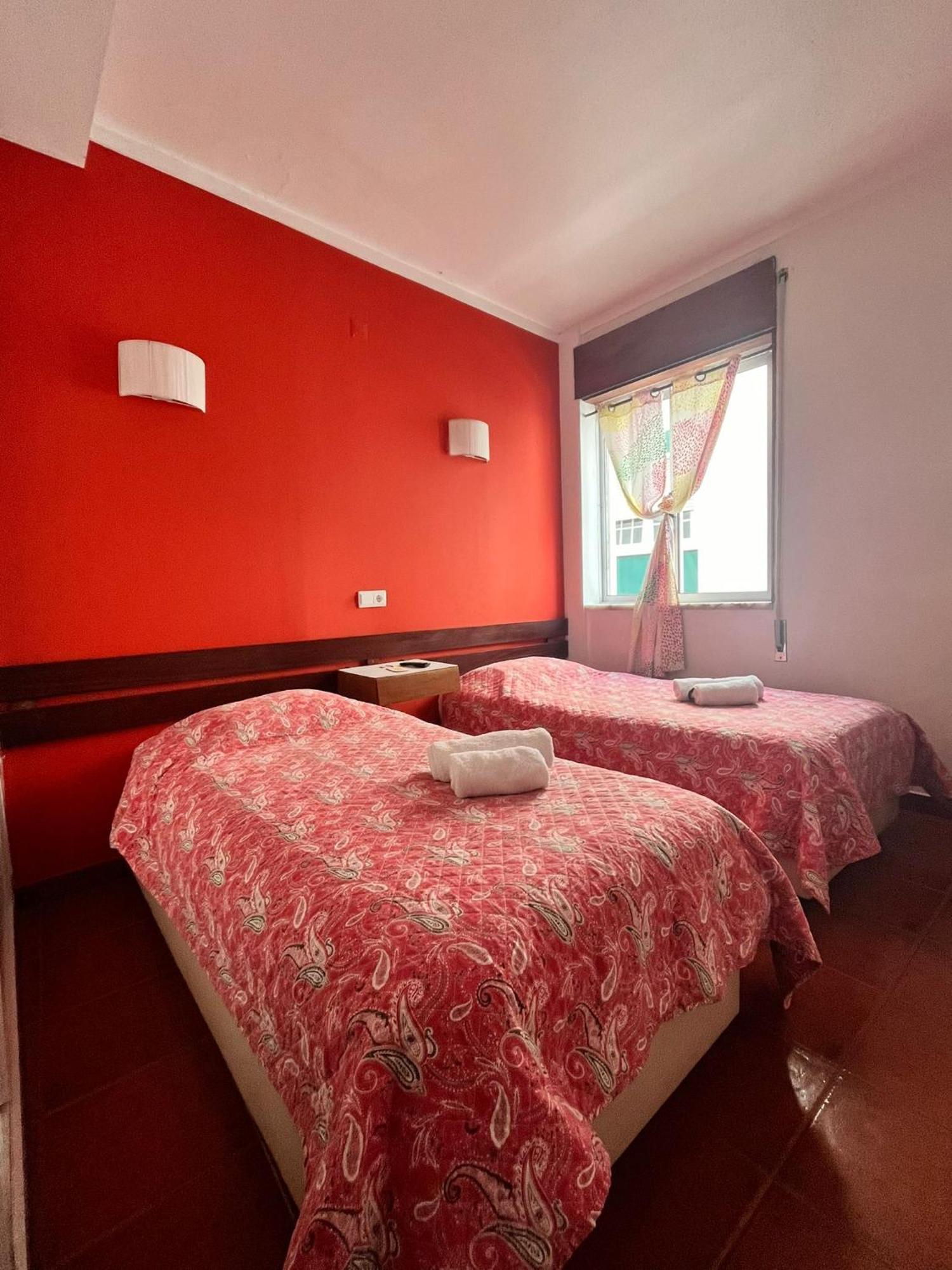 Hotel Residencia Aviz Peniche Esterno foto