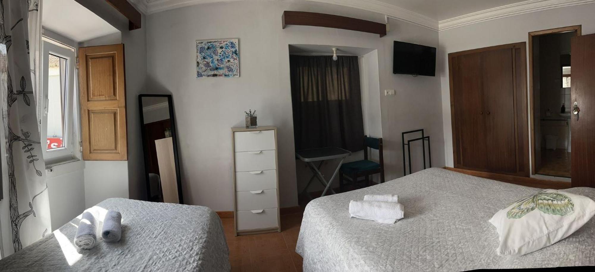 Hotel Residencia Aviz Peniche Esterno foto