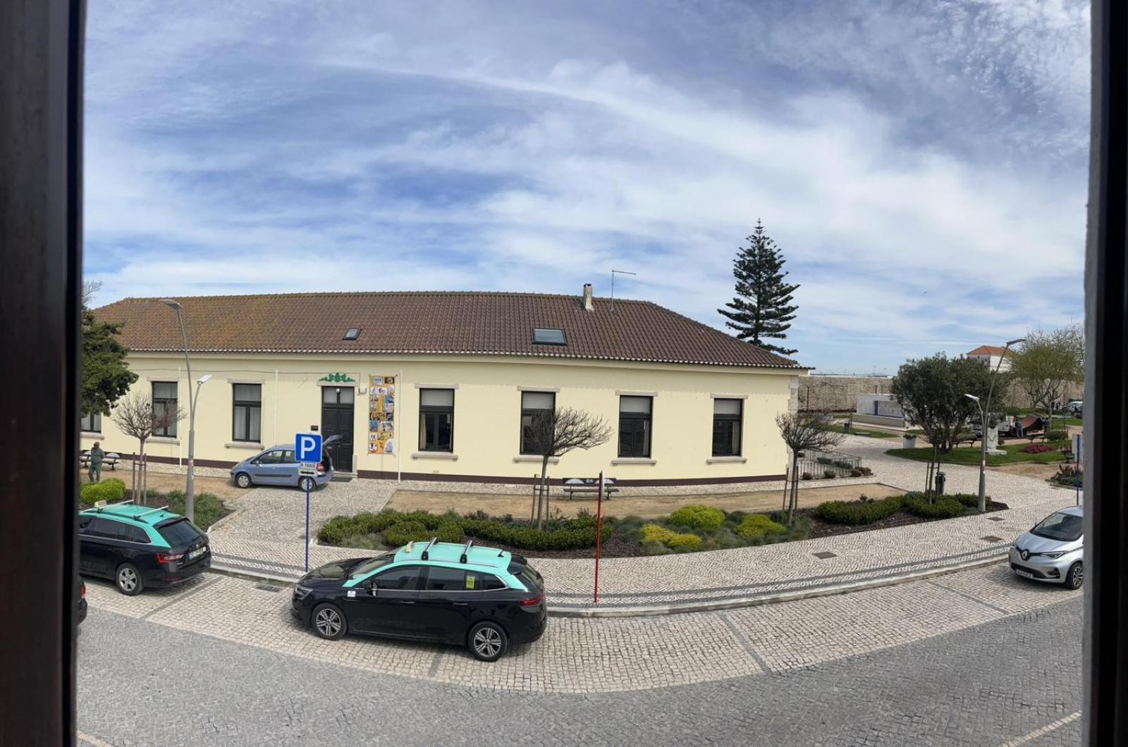 Hotel Residencia Aviz Peniche Esterno foto
