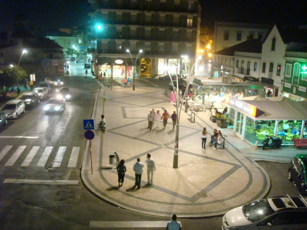 Hotel Residencia Aviz Peniche Esterno foto